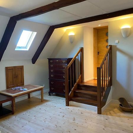 Apartman Na Statku Miskovice  Buitenkant foto