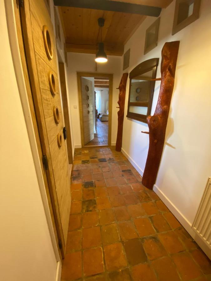 Apartman Na Statku Miskovice  Buitenkant foto